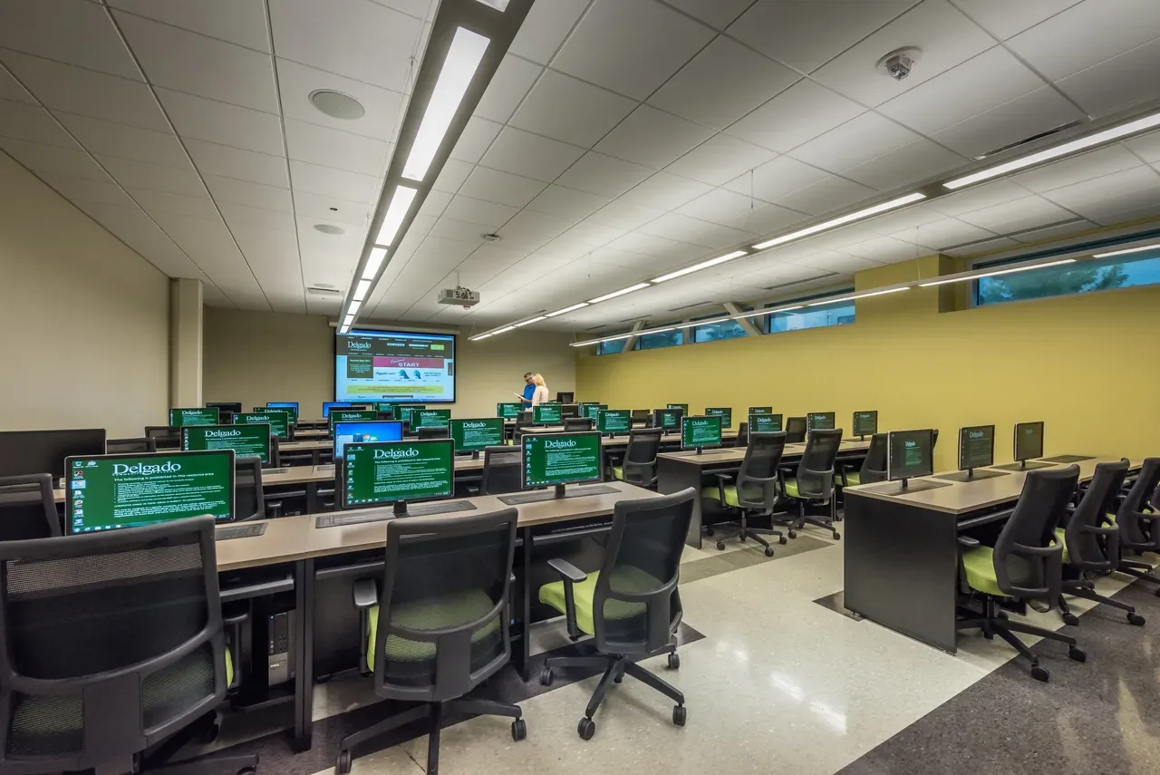 Marvin B. Thames Hall, Resource Learning Center, Lamar building construction (exterior)